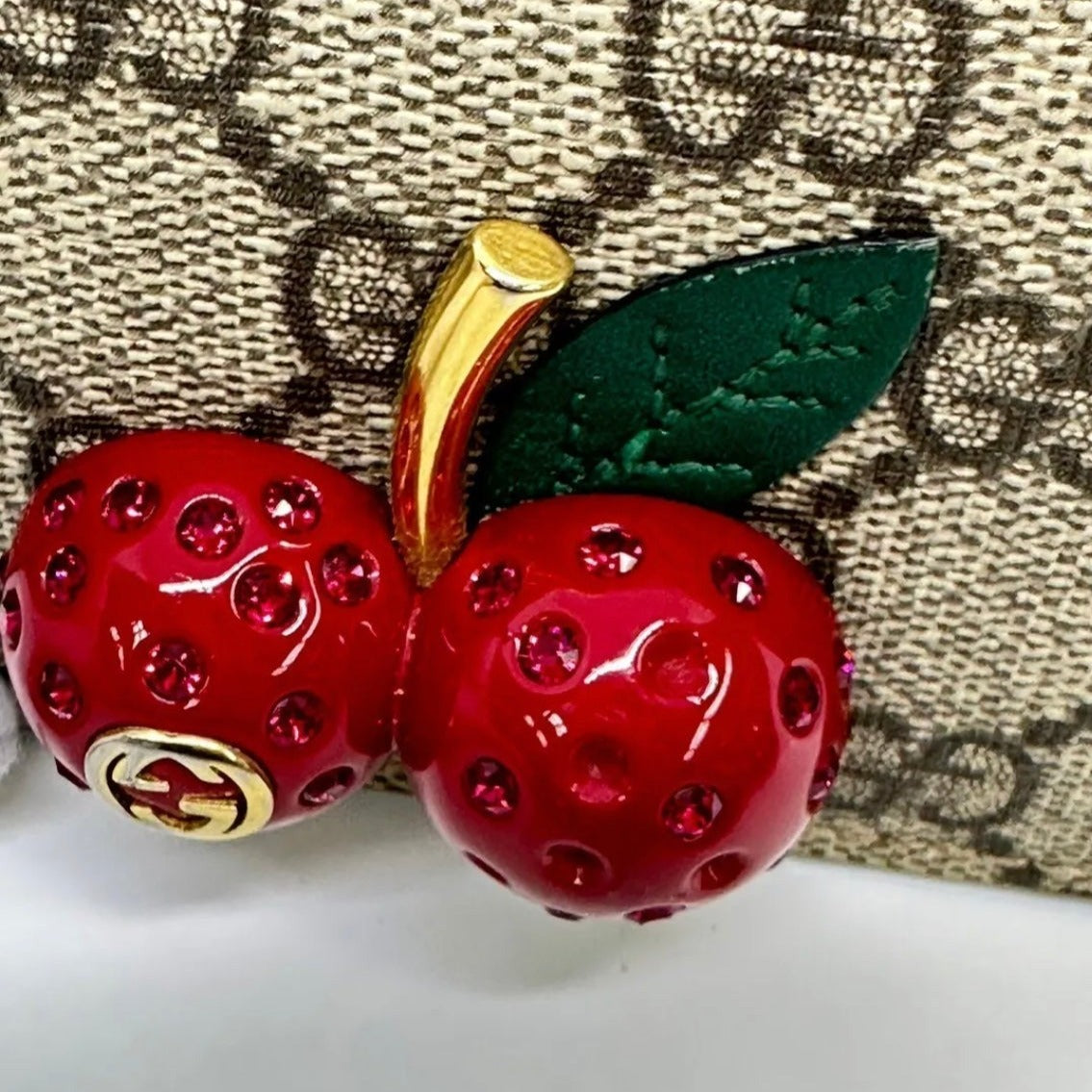 Cherries GG Supreme Gucci Compact Wallet