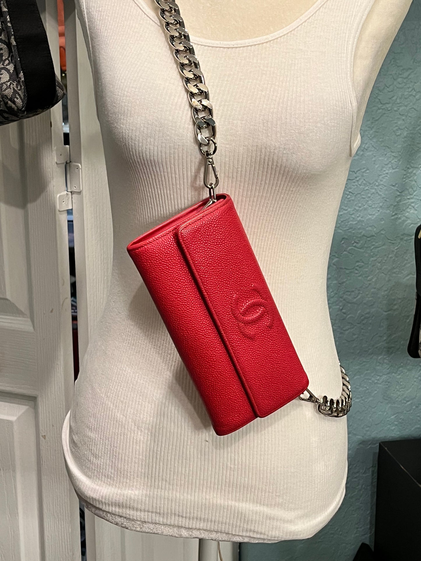 Timeless CC Vintage Chanel Red Caviar Skin Long Wallet Clutch/ WOC
