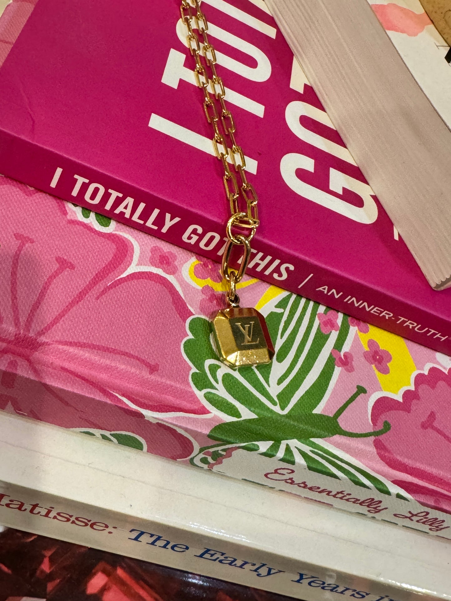 Speakeasy Vintage  Radiant Charm on Chain